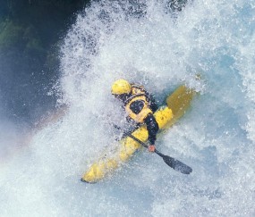 开云体育下载-红潮吞没枫叶，2026世界杯H组焦点战，智利碾压加拿大，姆巴佩主导比赛