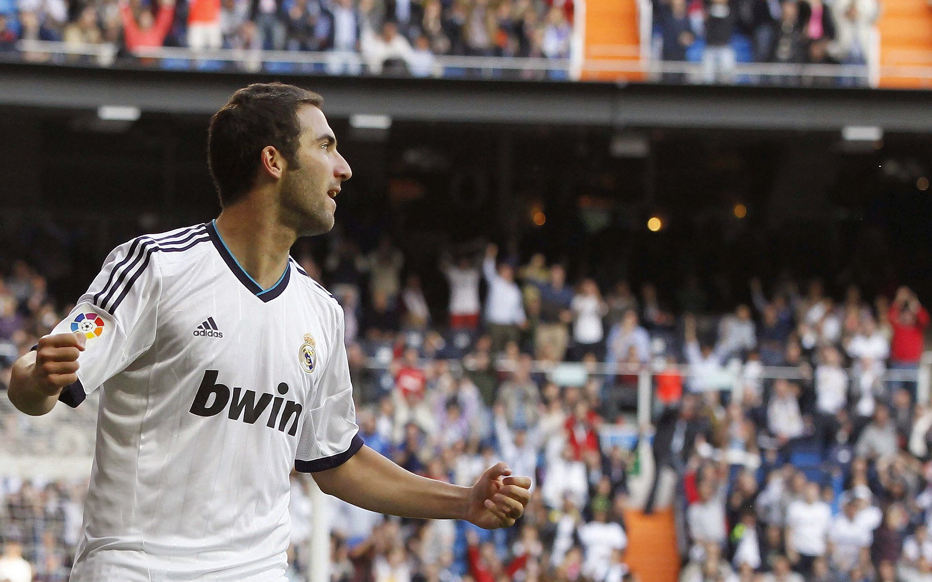 利物浦节奏掌控哥伦比亚，巴雷拉成为关键先生，南美足球的战术革命与身份重构