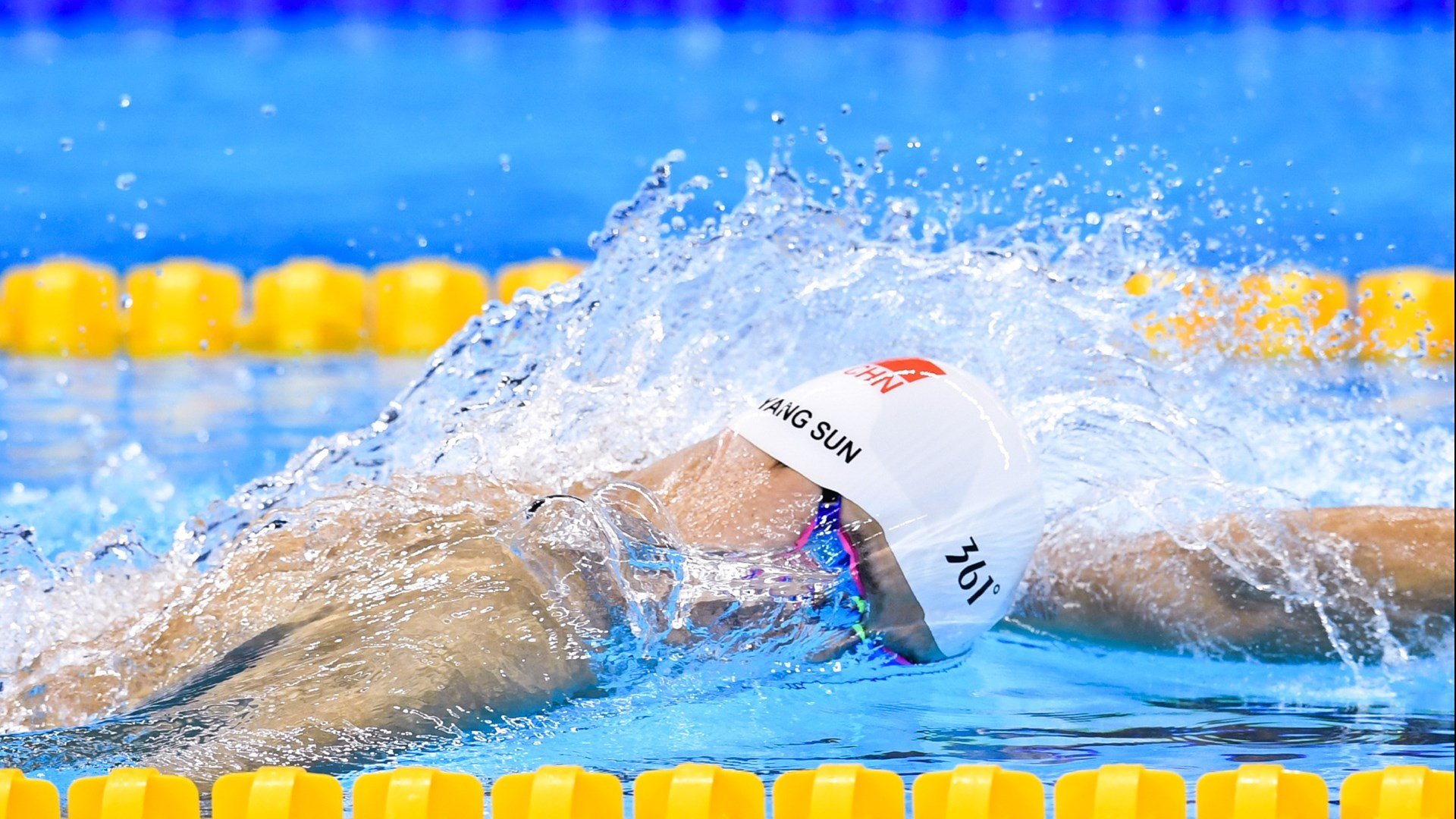 加克波，从罗马的掀翻者到英超的接管者，一位非典型荷兰前锋的逆袭之路